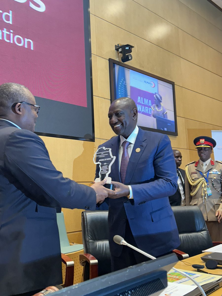 AU_HHS's tweet photo. 2. Congo 🇨🇬, Ethiopia 🇪🇹, Ghana 🇬🇭, Kenya 🇰🇪, Rwanda 🇷🇼, Tanzania 🇹🇿 & Zambia 🇿🇲 were t/winners of t/inaugural Joyce Kafanabo Awards #JKAwards honouring #innovation & #excellence in digitalisation & advancement of #MalariaScorecards. @ALMA_2030 @AmbSamate @USEmbalo @WHOAFRO https://t.co/TKFTWMB8Mo