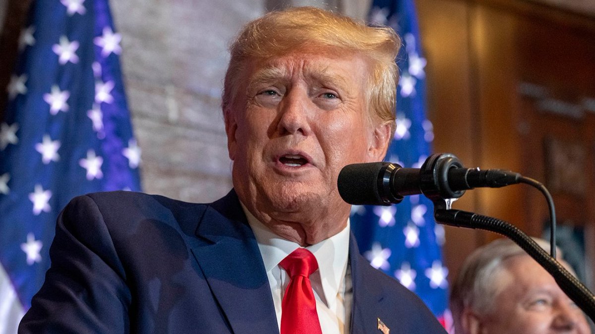 thehill's tweet photo. Trump to visit East Palestine in wake of train derailment https://t.co/ZKBTpEOVT5 https://t.co/xVAx0IVFYY