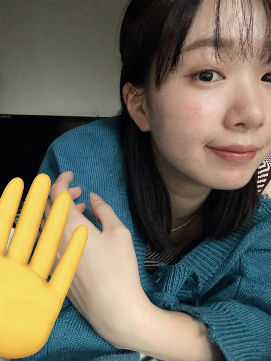 どのSNSも動かしてる人尊敬しすぎる🙂
久しぶりにとった自撮りです🙋‍♀️
全然YouTube上げれてなくて凄くもどかしいけど、今年はオーディションたくさん受けるっていう目標で、練習ばっかりしてるので、あ！生きてるなぁくらいで見守って下さい🫣