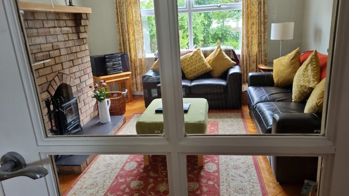 HopePortrush's tweet photo. We love the light that flows into our living room at Hope Cottage. To book your stay, visit www https://t.co/u26N8wPA56 https://t.co/Xcsv2PU8Ty