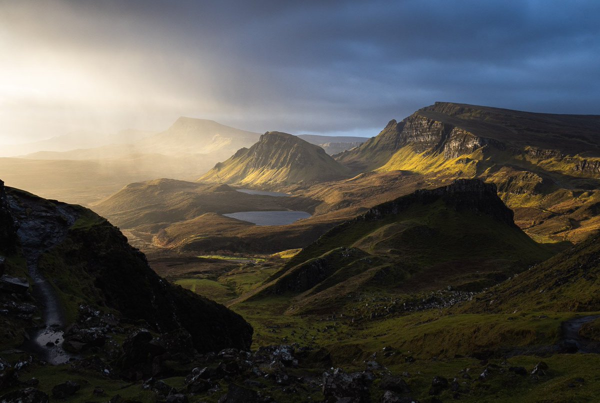 SkyeAcademy's tweet photo. What a week we've enjoyed with our Big Workshop group. From clear skies to 70mph winds we've had it all, but it has produced some incredible photographic conditions. 

#isleofskye #photographyworkshop #visitscotland https://t.co/7OQUIBsDRn