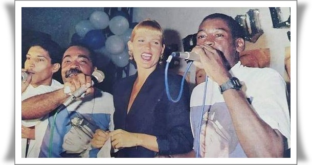 loirojf's tweet photo. No barracão da escola de samba Unidos do Cabuçú, tema do desfile nesse ano, participando dos ensaios (1992)... ❤️❌

#Xuxa 
#XuxaMeneghel
#Carnaval1992 
#UnidosDoCabucu https://t.co/SAjieL1ILj