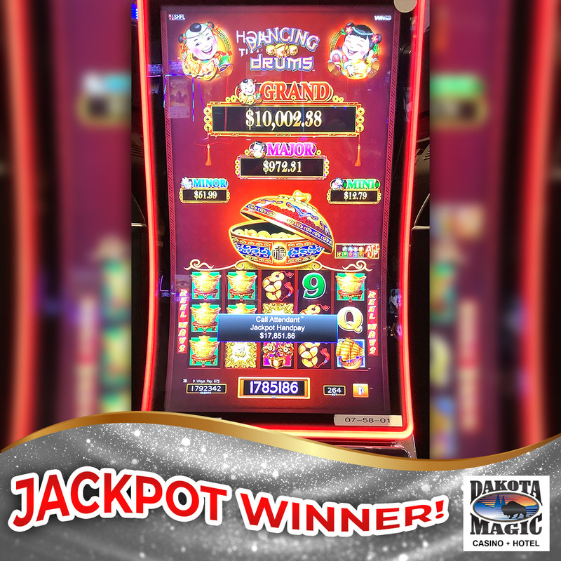 DakotaMagic's tweet photo. Give our recent Jackpot Winner of $17,851.86 a hand because they're going to need help counting all that money! 👏 💰 CONGRATULATIONS! #WINDakotaMagic #slotwinners https://t.co/EIcGzcKaBv