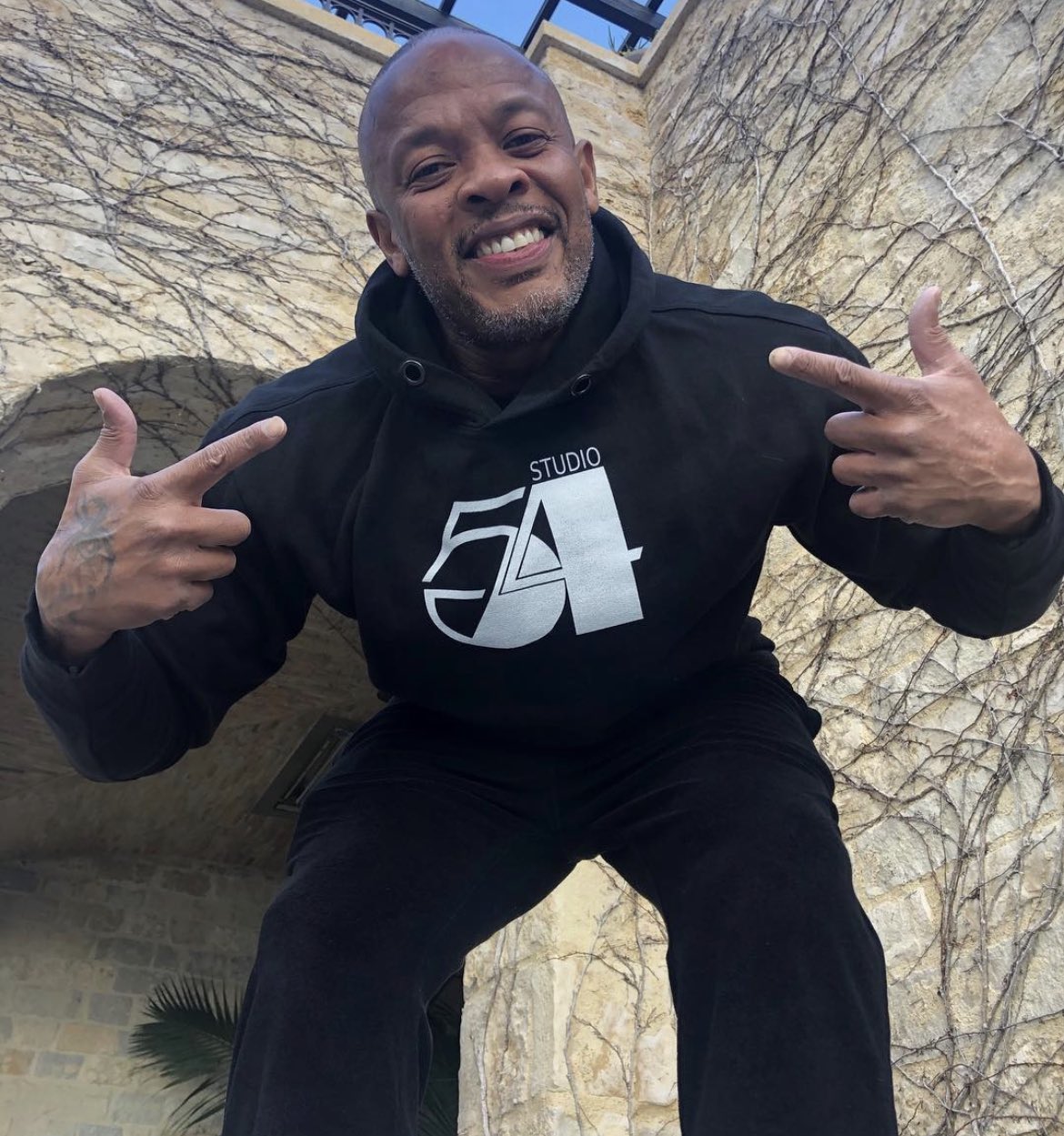 Dr. Dre turned 58 today 

Happy birthday to Dr. Dre 
