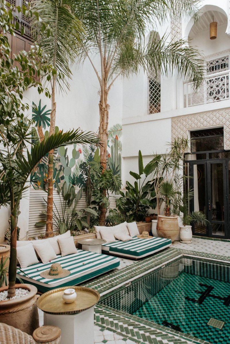 العماره الأسلاميه جمال ساحر 😍✨

واهم مايميز العماره الاسلاميه ربط الفراغ الداخلي بالخارجي ✨

#تصميم_داخلي 
#رسالة_اليوم 
#الاسراء_والمعراج