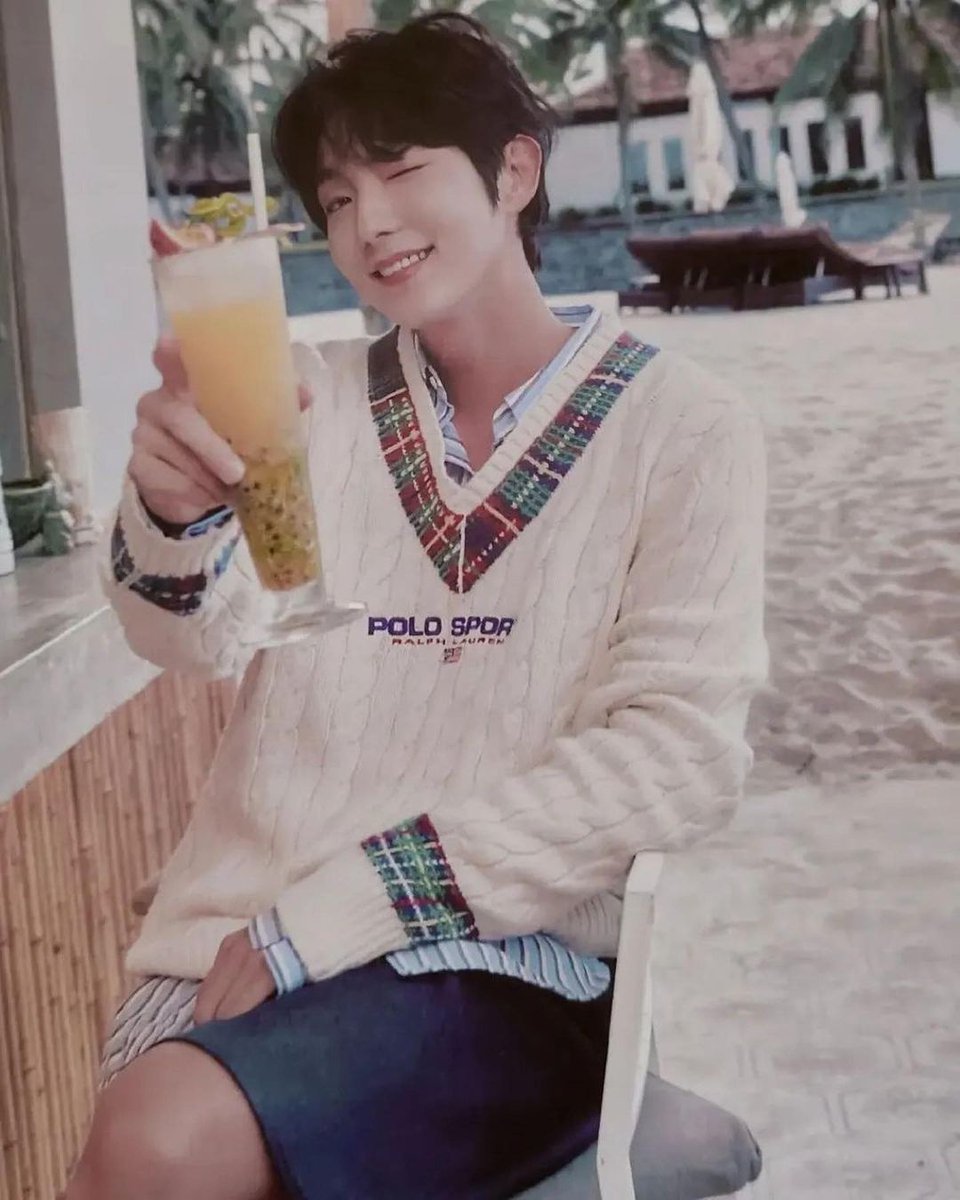 PortalJoonGiBR's tweet photo. [#FANSCAN] Algumas imagens do photobook da Splendor compartilhadas pelos fãs.

ℹ️Sessão de fotos realizada no Vietnã em julho de 2022.

🔗https://t.co/8H2S1gxx1u

©️jg_persian_family
#LeeJoonGi #이준기 https://t.co/u6OWXHYXrO