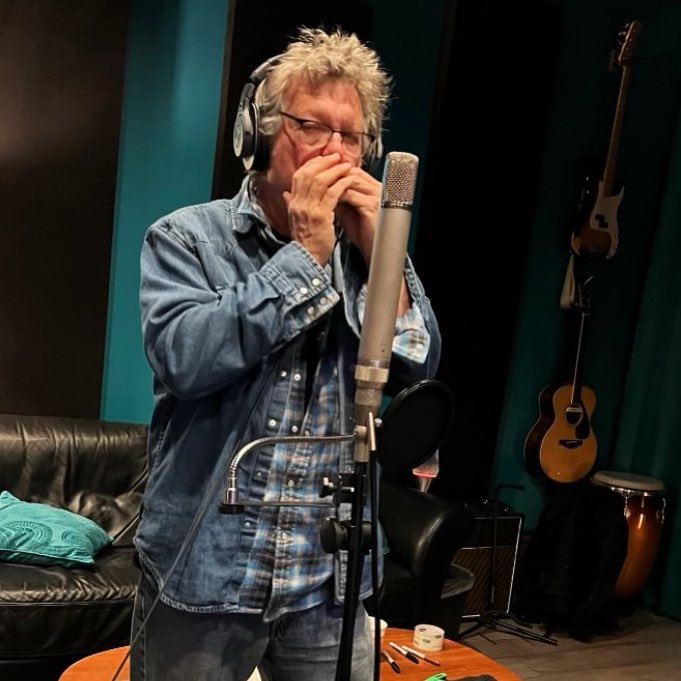 Overdubbing the harmonica on the new version of “What’s A Dog Think?”

Photo by Steve Greenwell

#steveforbert #harmonica #whatsadogthink #inthestudio #recordingstudio #playingharmonica #harmonicaplayer #intherecordingstudio