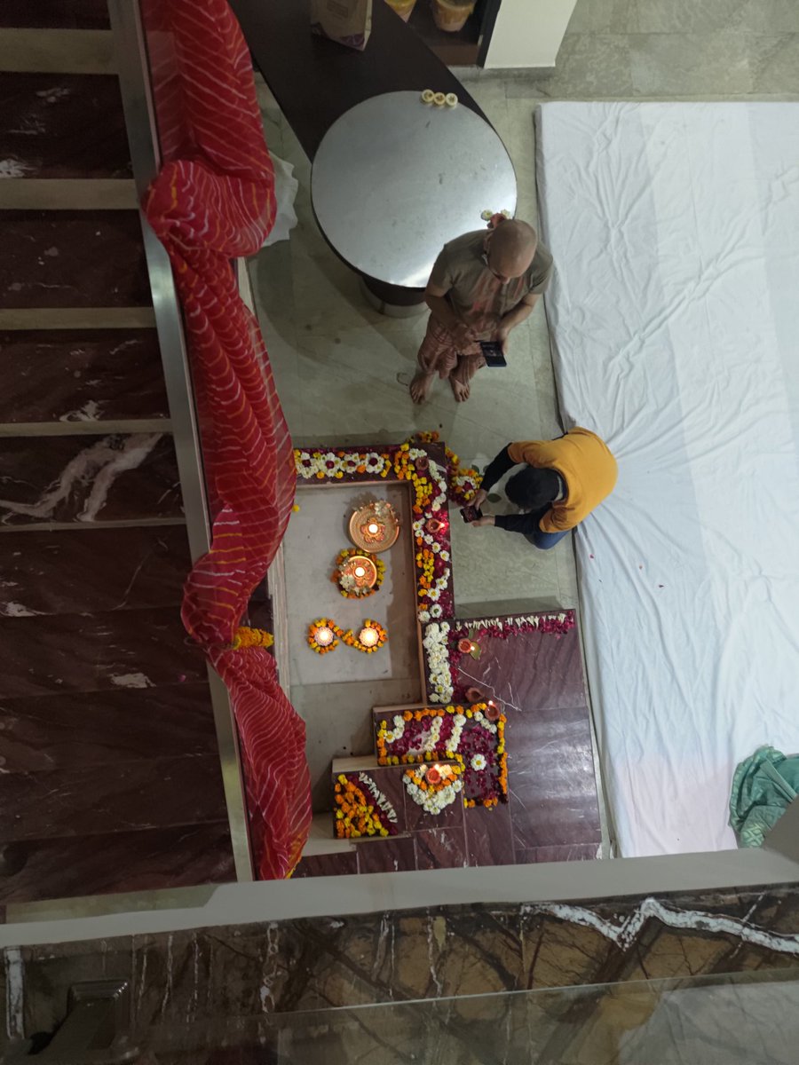 #ShivaShivaAllNight 
Shambhoo shambhoo🙏🙏