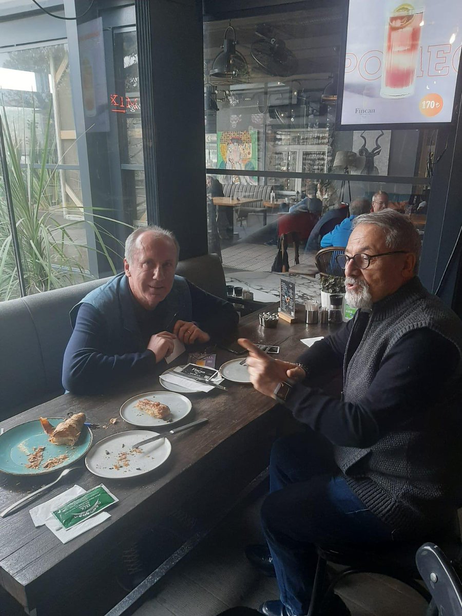 İstanbul'da Prof. Dr. <a href="/nacigorur/">Prof. Dr. Naci Görür</a> ile görüştük. Naci Hoca bir akademisyen olarak, ben bir siyasetçi olarak deprem konusunda Türkiye’yi pek çok kez uyardık. Siyasetçinin sorumluluğu her şeyi bilmek değil, bilim insanlarını dinlemek ve bilmediklerini öğrenmektir. Teşekkürler hocam.