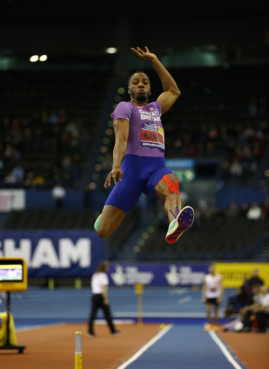 Leaping his way to gold 🥇

<a href="/BanigoReynold/">Reynold Banigo</a> claim's the men's long jump title with a best effort of 7.85m 🙌

#WhereItStarts