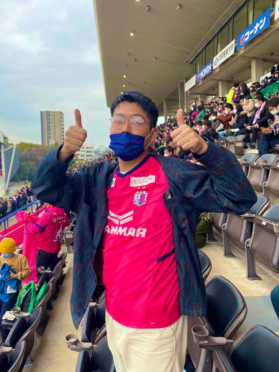 w_hgs_h's tweet photo. セレッソ開幕戦は引き分け🌸
今年もWAKUWAKUステージや副音声もさせて頂く予定ですのでよろしくお願い致します🌸
とにかく全力応援🌸 https://t.co/XLYyzINfBl
