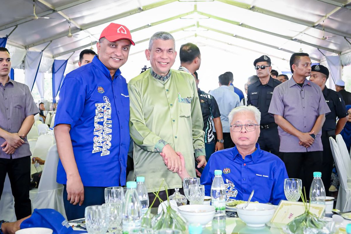 DemiKepalaBatas's tweet photo. #KitaDahBuat Projek PPR Kepala Batas telah pun dilancarkan 2 Nov 2022. Kelulusan kebenaran merancang pun dah dapat. 
.
Tapi kenapa Dr Mastura tergamak ckp “Namun adakah PPR pertama akan diwujudkan di KB. Tak ada lagi di KB” dlm perbahasan di Parlimen” pada 16/2/2023? https://t.co/2YnZ1rp7oy