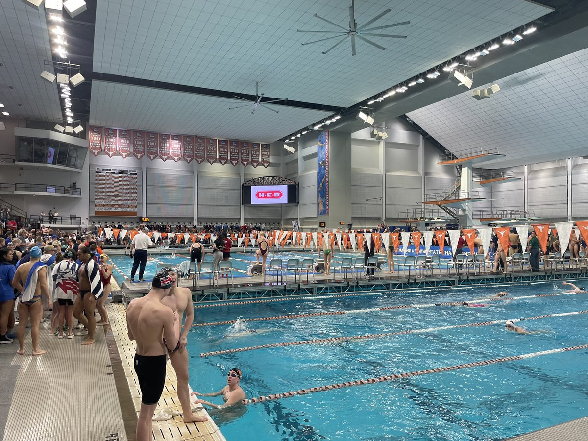 CHighFB's tweet photo. The Ranger family is up and ready to support @ClementsSwimmi1 at #UILState Swim! Bout to set the pool on 🔥🔥🔥🔥🔥🔥🔥‼️#PodiumPerformance #RangerPride #LetsRide #HWPO https://t.co/yoom5ehE1o