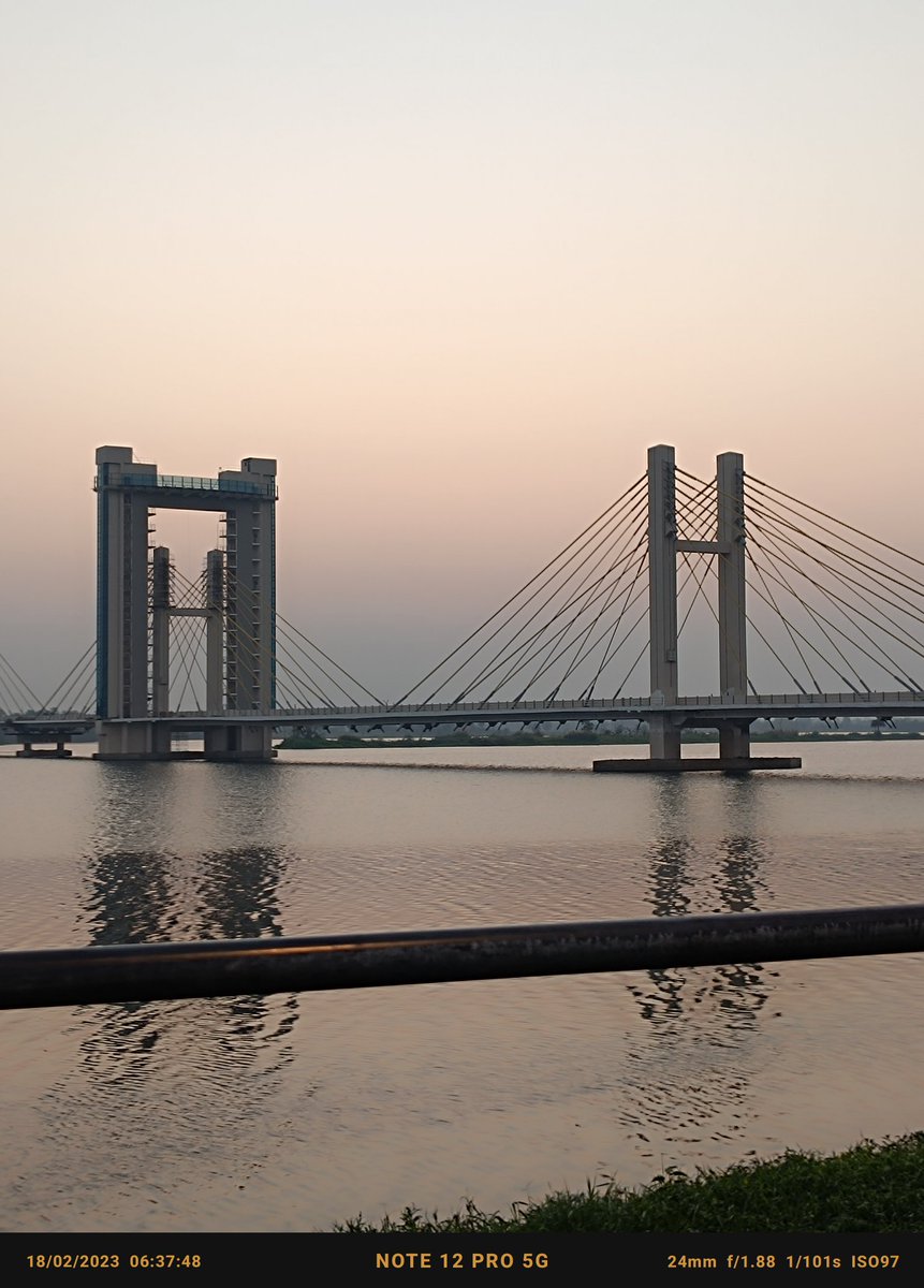 panda_125841's tweet photo. #Ambhora #cable_stayed_bridge with #viewing_gallery over #vainganga river
#nagpur #bhandara
#Mahashivratri2023
@OfficeOfNG
@nitin_gadkari @marinebharat @IndiaInfraHub @IndianTechGuide https://t.co/ExWoWJzgcA