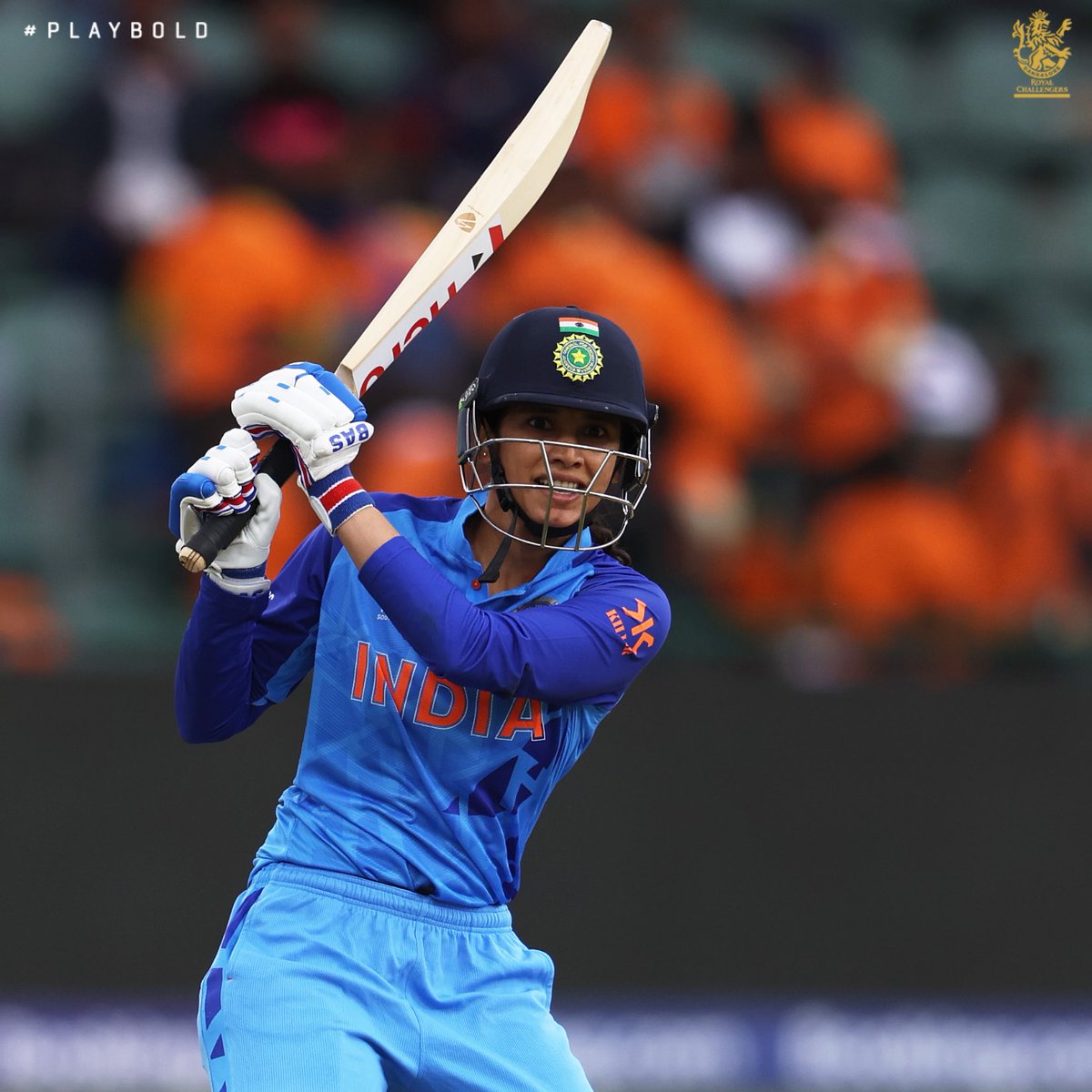 Smriti brings up her 2⃣1⃣st T20I half-century. Need some more, skip! 🙌

#PlayBold #TeamIndia #ENGvIND #T20WorldCup