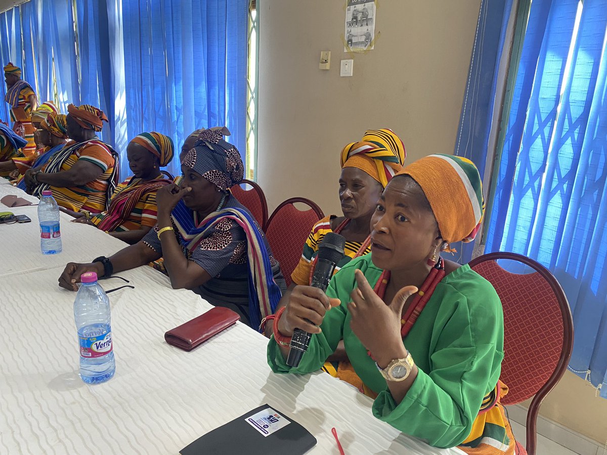riseghana's tweet photo. Thanks to Team @riseghana @Haratu_A #Ellen @AwalAhmed for impressive 6 days training on Leadership for 102 Women Traditional Leaders known as Queen Mothers to become effective leaders. The Resourceful Executive Director @SongtabaNGO was lead trainer. https://t.co/2MXORcA148