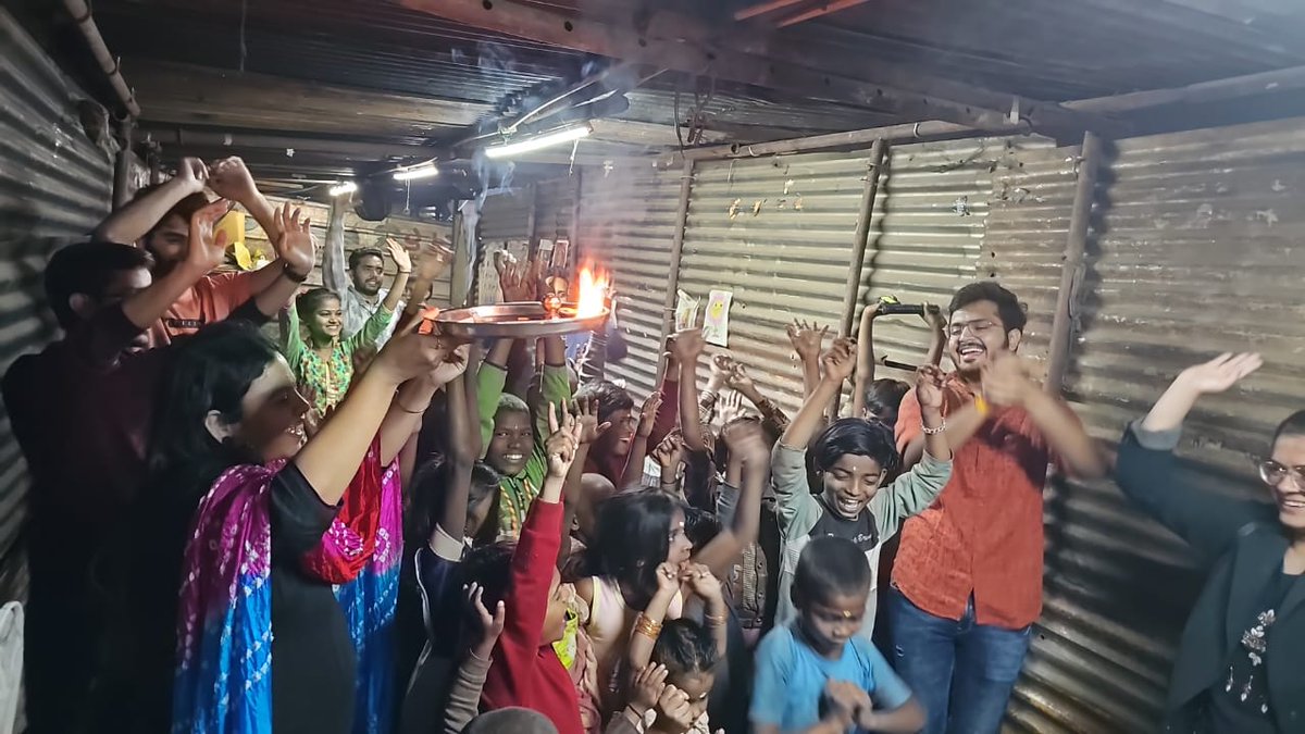 🙏Doctors and students from NMO unit of AIIMS, celebrated Mahashivratri at construction sites with aarti and bhandara.
#Mahashivratri2023 #HappyMahaShivratri_2023 
#rastraseva