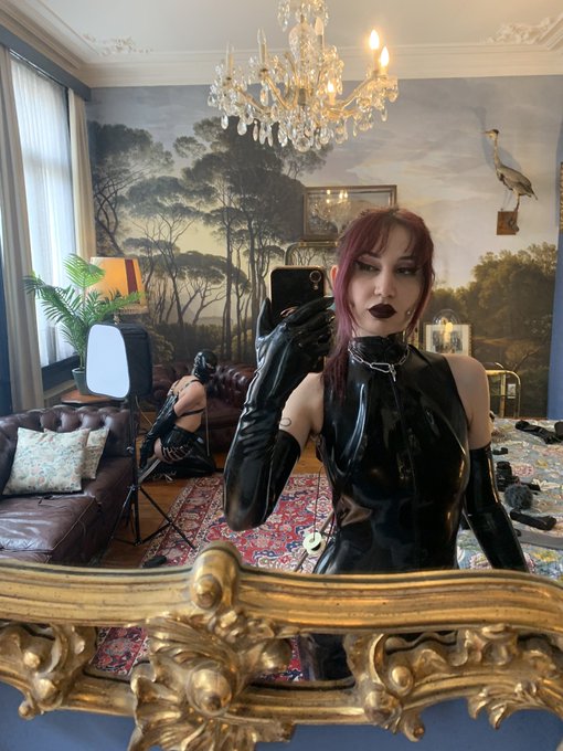 dominatrixvera