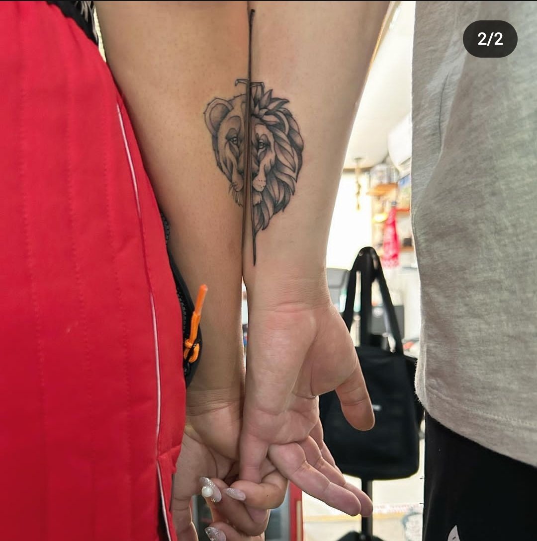 Futhi36295291's tweet image. Not Nadia being left with the other half of that tattoo 💔💔 wuuuuu hai 😭😭🥺🥺🤧🤧🤧💔💔💔 this hurts .

#AKAFuneral