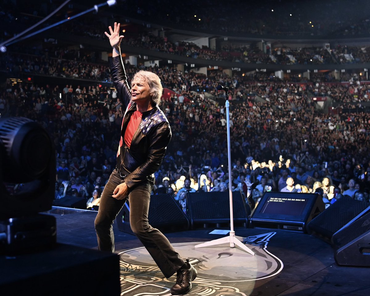 BonJovi's tweet image. The many faces of JBJ on stage