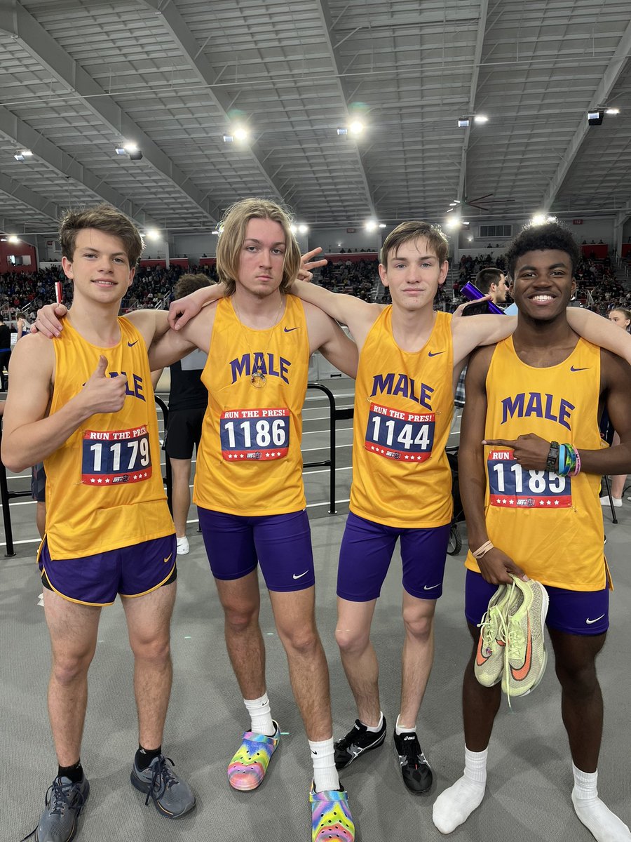 maletrack's tweet photo. Jaden Sponel, Landon Thrasher, Garrett Hensler, and Torrean Thornton placed 9th in the Boys 4x800!!
#presidentsdaytf https://t.co/od4bdvUu7D