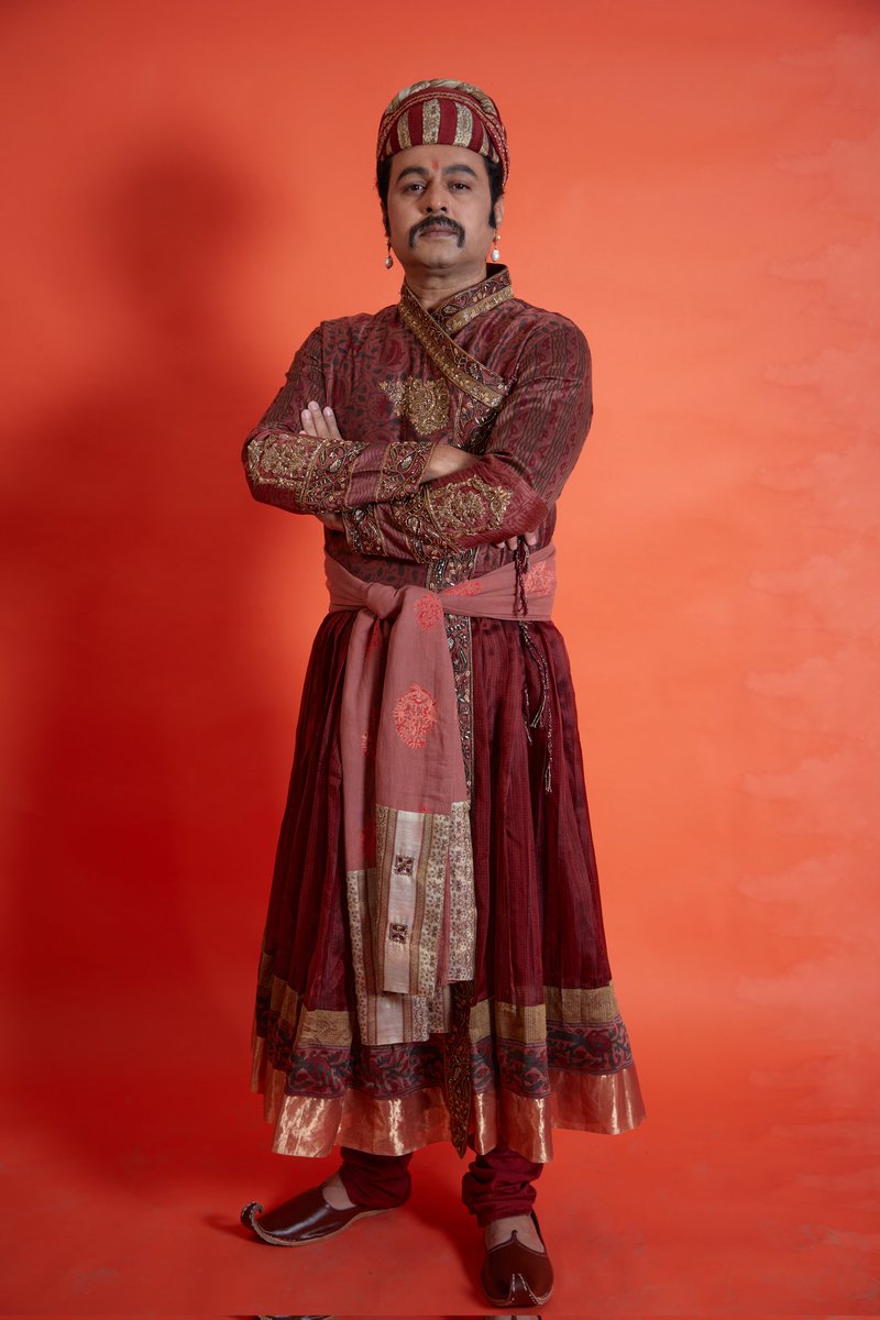 subodhbhavefan's tweet image. First look test

#birbal 
#TAJDividedByBlood 
#3rdmarch
@ZEE5India 
@Contiloe_
@subodhbhave09