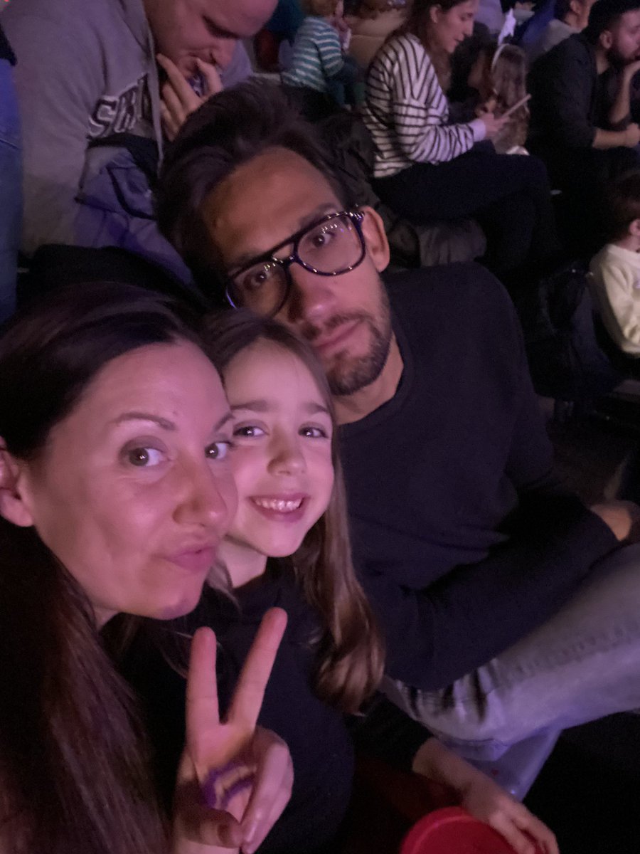 CabreadaVecina's tweet photo. #disneyonice https://t.co/gEdMJW52DU