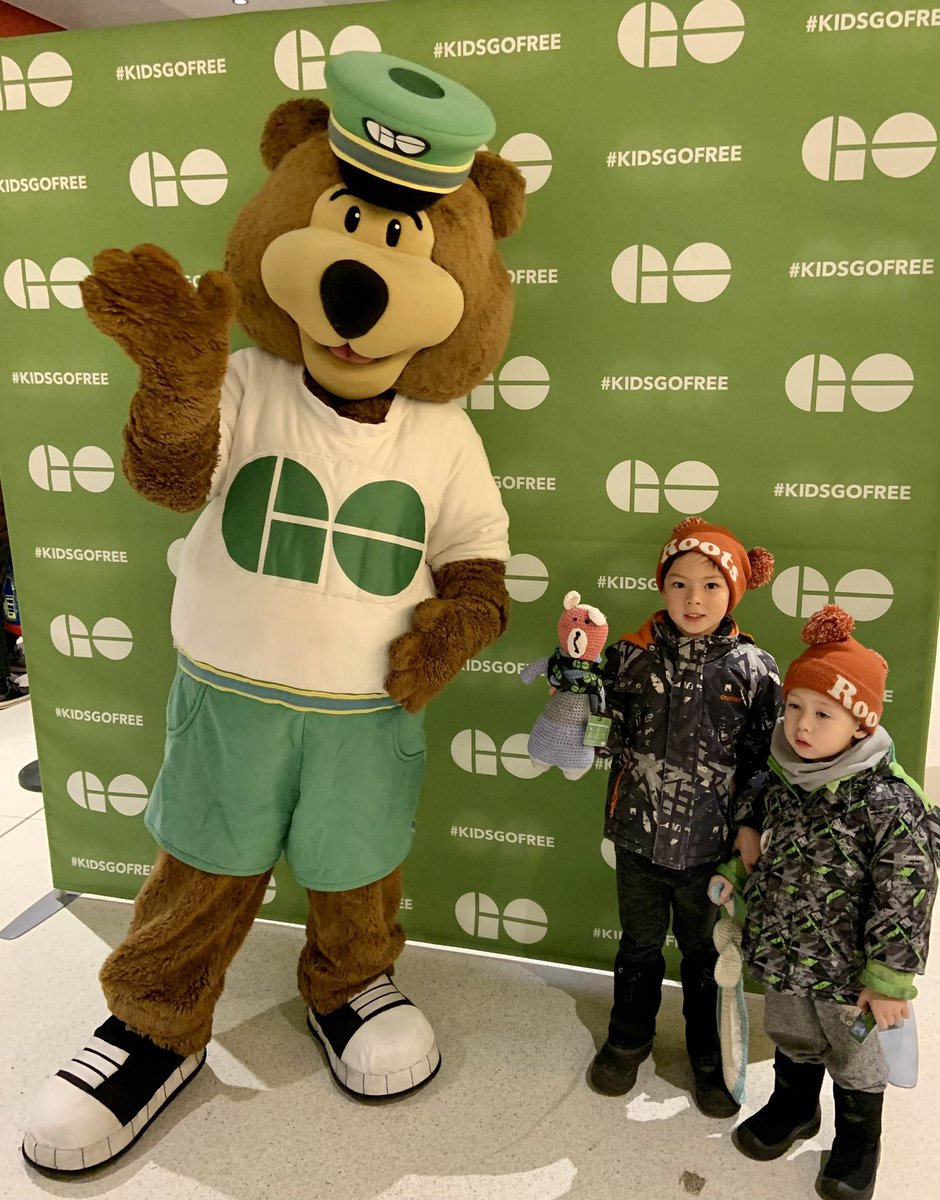 Browny1685's tweet photo. @GOtransit Lined up nice and early today to get our free toy passes, kids loved it! Great initiative @GOtransit https://t.co/6cFvCBMuhC
