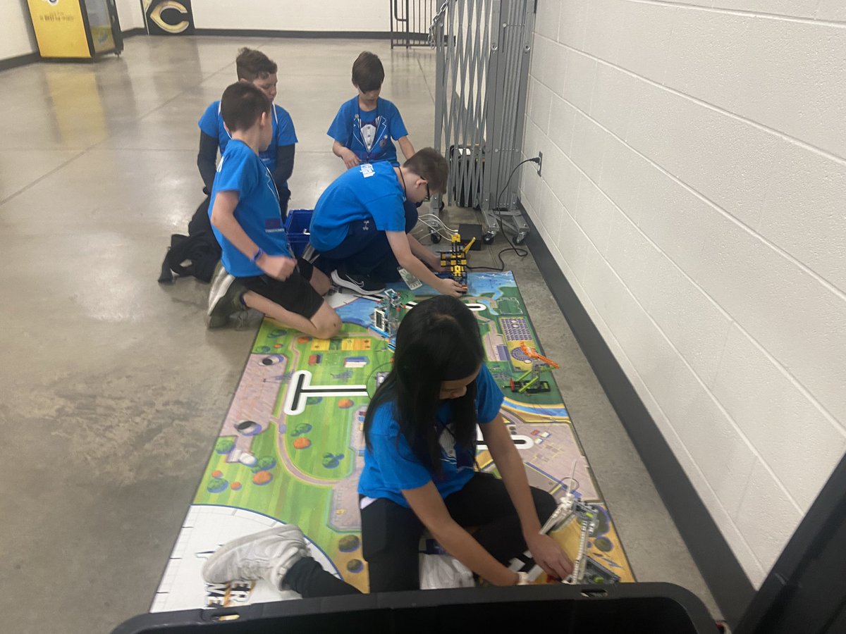 Julee Vorachard tweet media