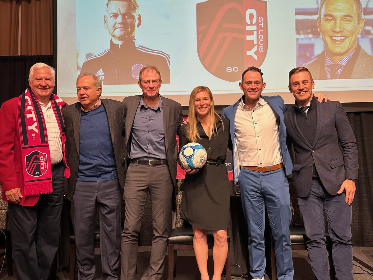 SLSGSoccerClub's tweet photo. A great night celebrating the history of soccer in St. Louis at the @macstlouis 
Best of luck to @stlCITYsc in their inaugural @MLS season.
Let's go!
💪
@Brad_Davis11 
@TaylorTwellman 
@lorichalupny 
@Bradzc 
@SLSGAcademy https://t.co/EJvRg1Ub9o