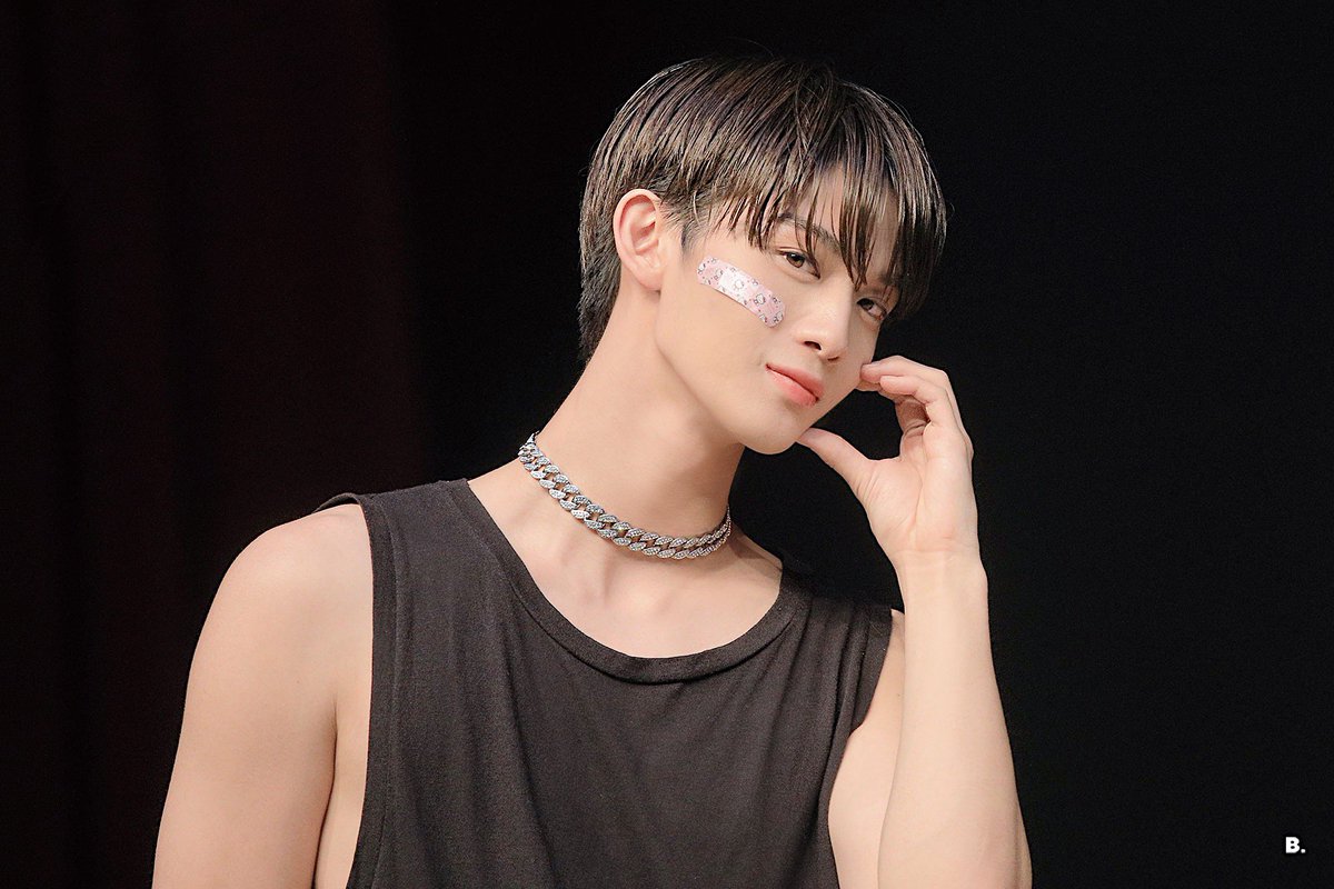 bbb_0510's tweet photo. 220902 🫶🏻 
#배진영 #BAEJINYOUNG #CIX https://t.co/Q711K4Zyoi