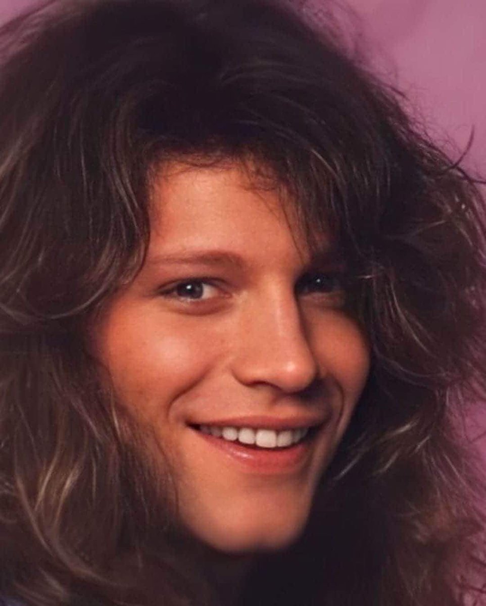 JamileNaReal's tweet image. 😁 1000 faces.