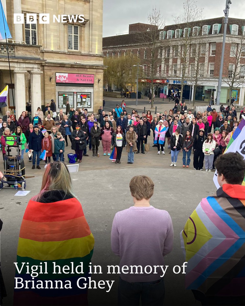 looknorthBBC's tweet photo. A vigil has been held in Hull in memory of transgender girl Brianna Ghey, who was found stabbed last weekend.
Read the latest: https://t.co/596Rbavtc3 https://t.co/DMQdIbNVUq