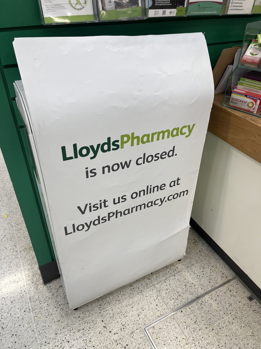 _garethpayne's tweet photo. @LloydsPharmacy pharmacy says open  12-8, its 3:30pm and the pharmacist and staff have walked out. I am now without any medication, until at least Tuesday / Wednesday. How is this legal ! https://t.co/u2paDmoIjB