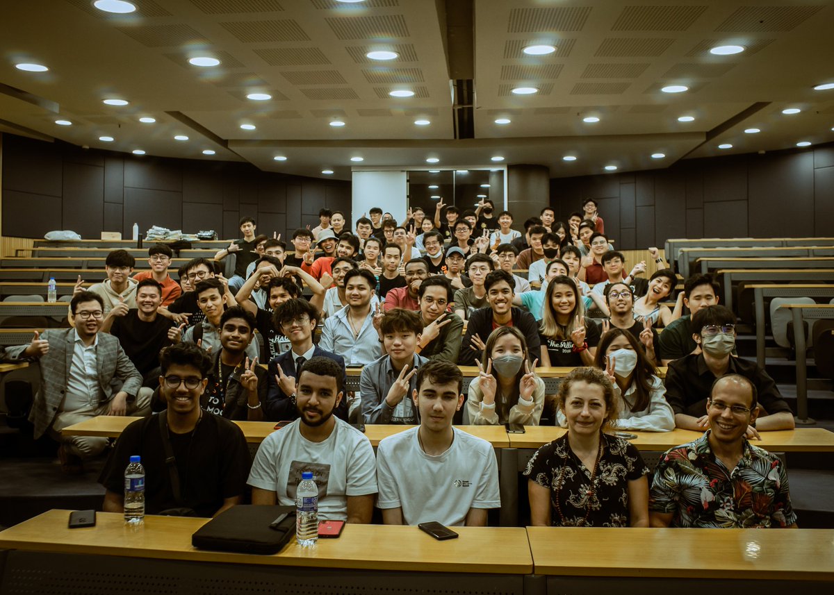 ahmadfaizadnan3's tweet photo. What an awesome turnout. Penang next ๐ #KLMiniHack @ETHKL1 https://t.co/r3Cp8Tl4OS