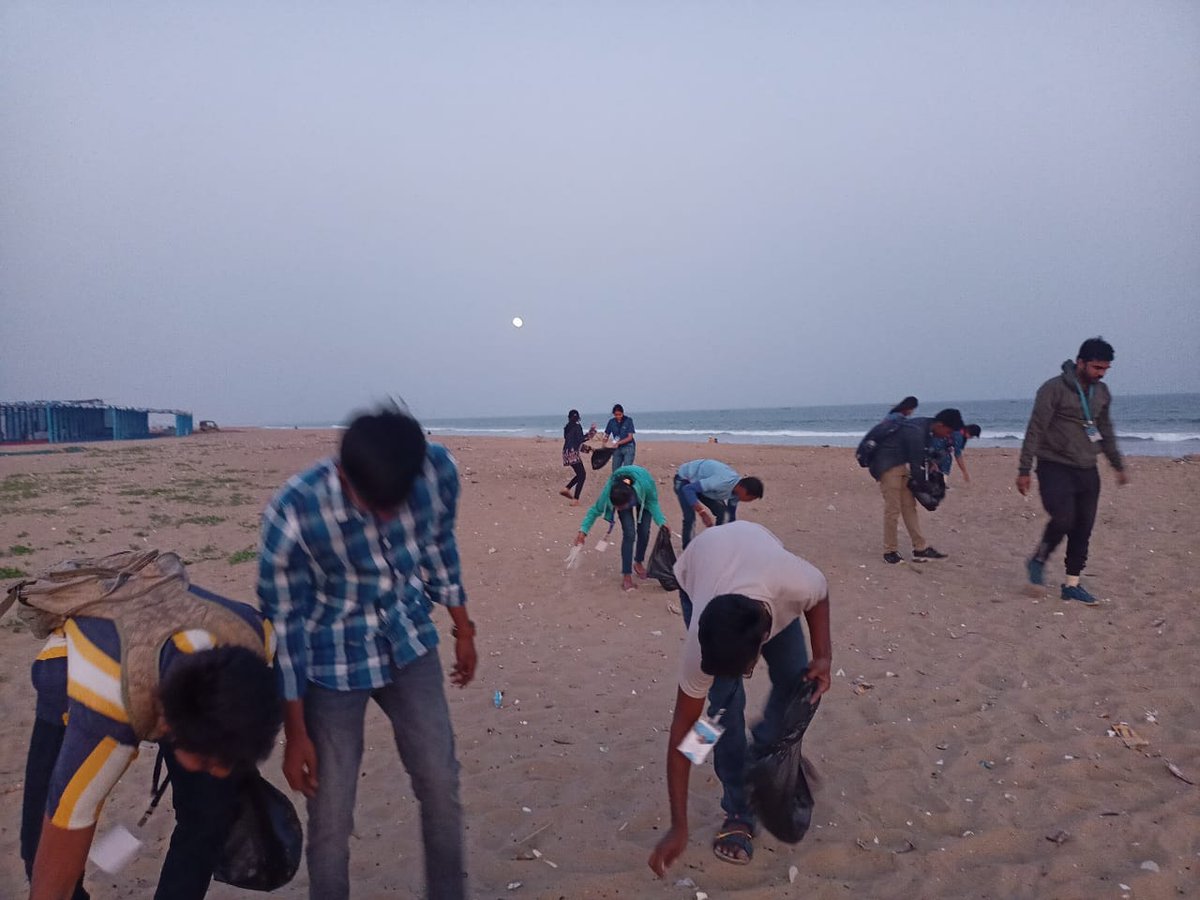 SATTVIC_SOUL's tweet photo. (1/2) Drive no.346

On the eve of International Wetlands Day, Sattvic Soul team,Berhampur organised an event to create awareness on the importance of conservation of wetlands.We also stressed on to make efforts for wetlands and collected about 100 kgs of trash with 20 bottles. https://t.co/kCVXN7LFXZ