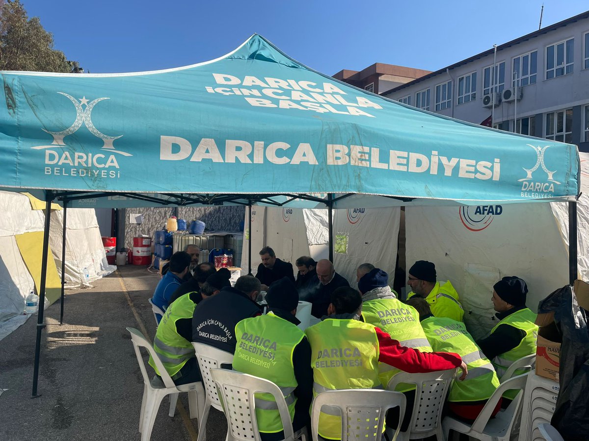 muzafferbiyik's tweet photo. #Kahramanmaraş’tan sonra #Hatay’dayız.

Hatay’da bulunan ekiplerimizi ziyaret ederek devam eden çalışmalar hakkında bilgiler alıp kolaylıklar diledik. https://t.co/EfUClDjTNR