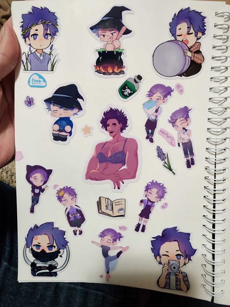 Yami_no_Ite's tweet photo. Got my leftover merch from @ShinsoDreamZine the other day and finally had a minute to sit down with my sticker book. And yes. Yes I did salvage sealing stickers for box and envelope. :D https://t.co/gqSnBEvTUB