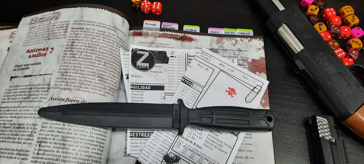 JB_el_Lobo's tweet image. Pues esto han sido las partidas del fin de semana ^^ Z-Corps de @holocubierta y La Maldición de #Strahd; en el @ContemplaRol, por supuesto ^^