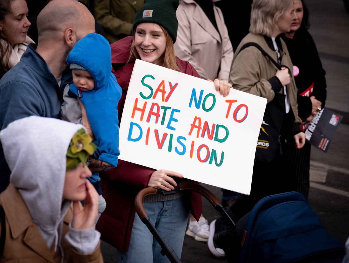 Dara de Brún tweet media