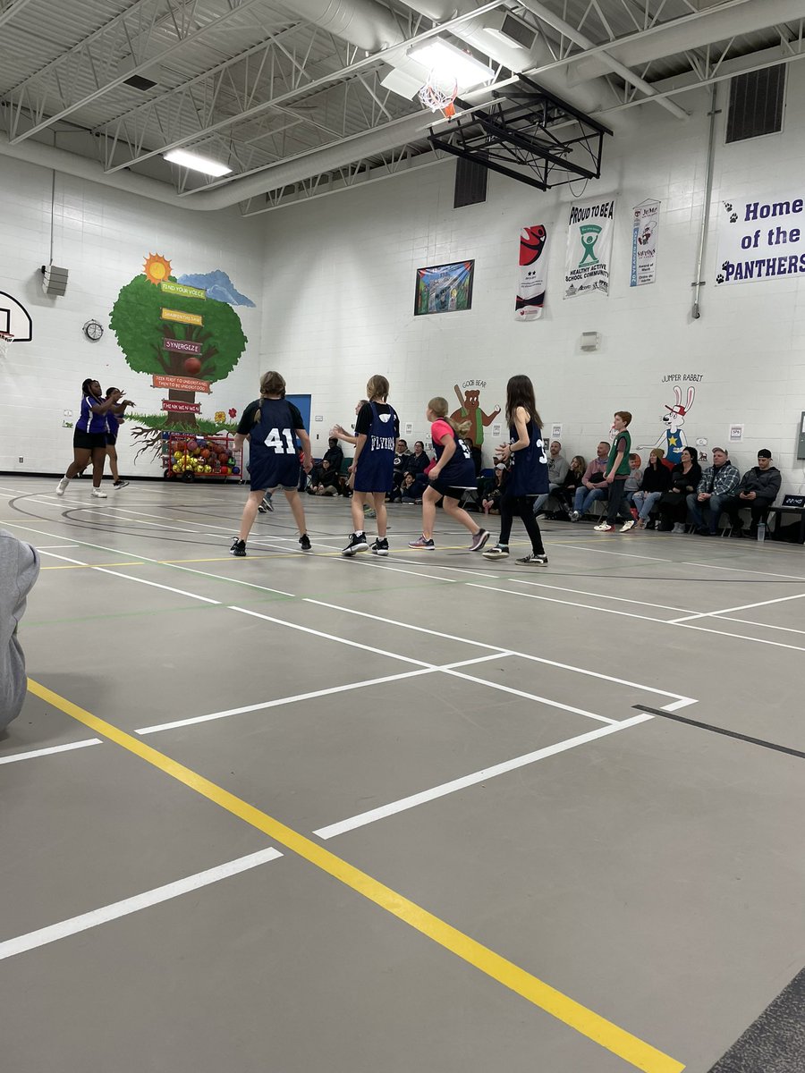 Dickinsfield's tweet image. Cheering on our Flyers at the École St. Paul 5/6 girls basketball tournament 🏀 #GoFlyersGo @FMPSD