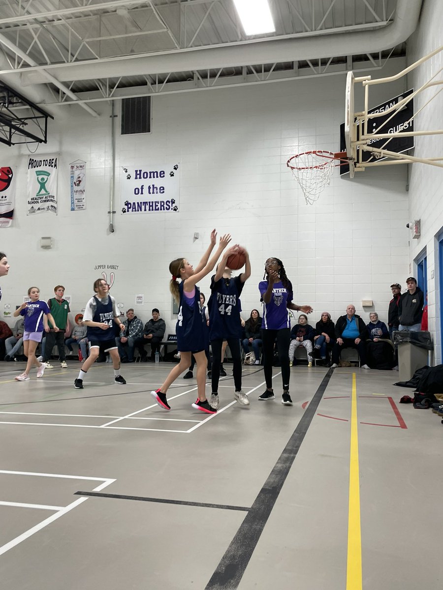 Dickinsfield's tweet image. Cheering on our Flyers at the École St. Paul 5/6 girls basketball tournament 🏀 #GoFlyersGo @FMPSD