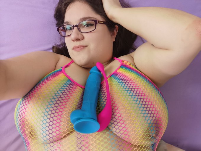 My outfit unintentionally matches my toys, I think. https://t.co/HwoZeS2Izc<a href="/tag/bbw"class="tags"><span>#bbw</span></a><a href="/tag/onlyfans"class="tags"><span>#onlyfans</span></a>