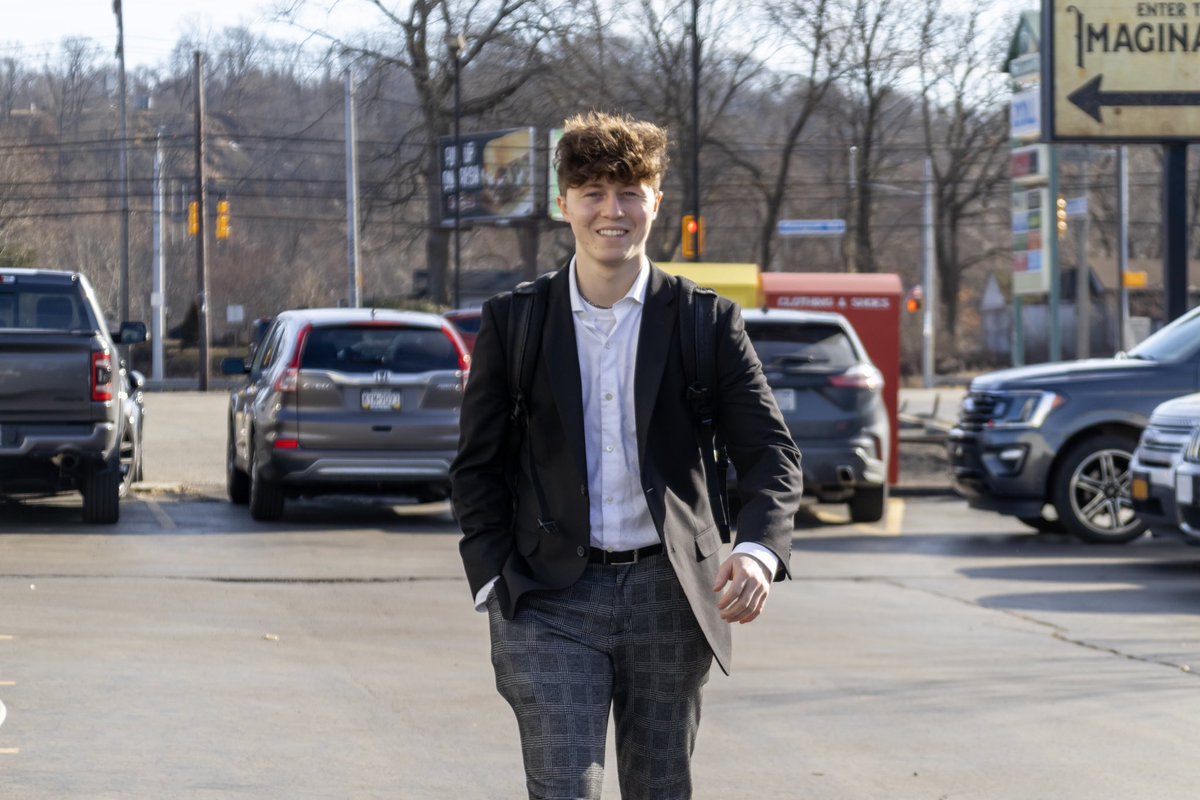 Duquesne Hockey on Twitter "Sunny day for the last regular season game