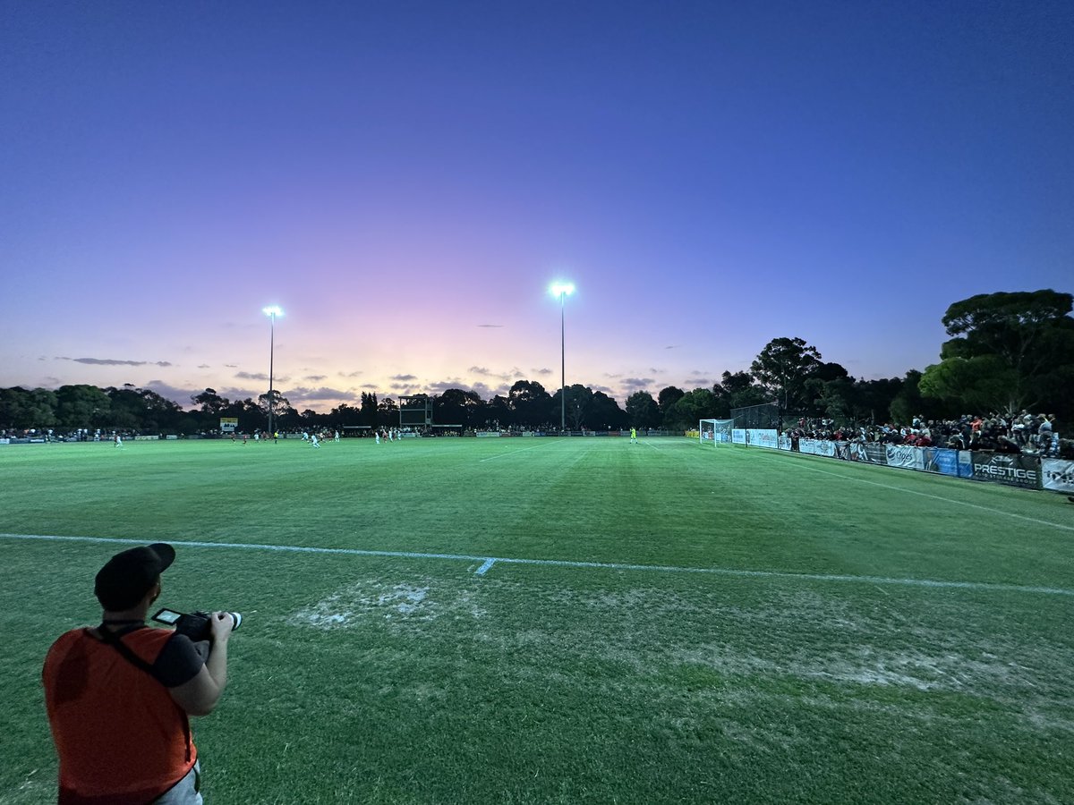 ComettiMark's tweet photo. @anthony_mg_ Massive crowd and incredible atmosphere. Local football is alive and well. #GoPaco @prestonlionsfc vs @pvfc_official https://t.co/iWTRmsjQhe