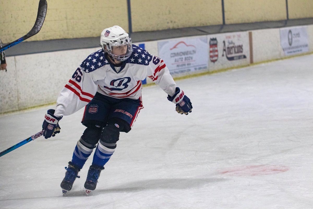 americangirlshc's tweet photo. U12 Girls in action 📸 #bostonamericans #elite9hockey https://t.co/Ibx7fxkTVC
