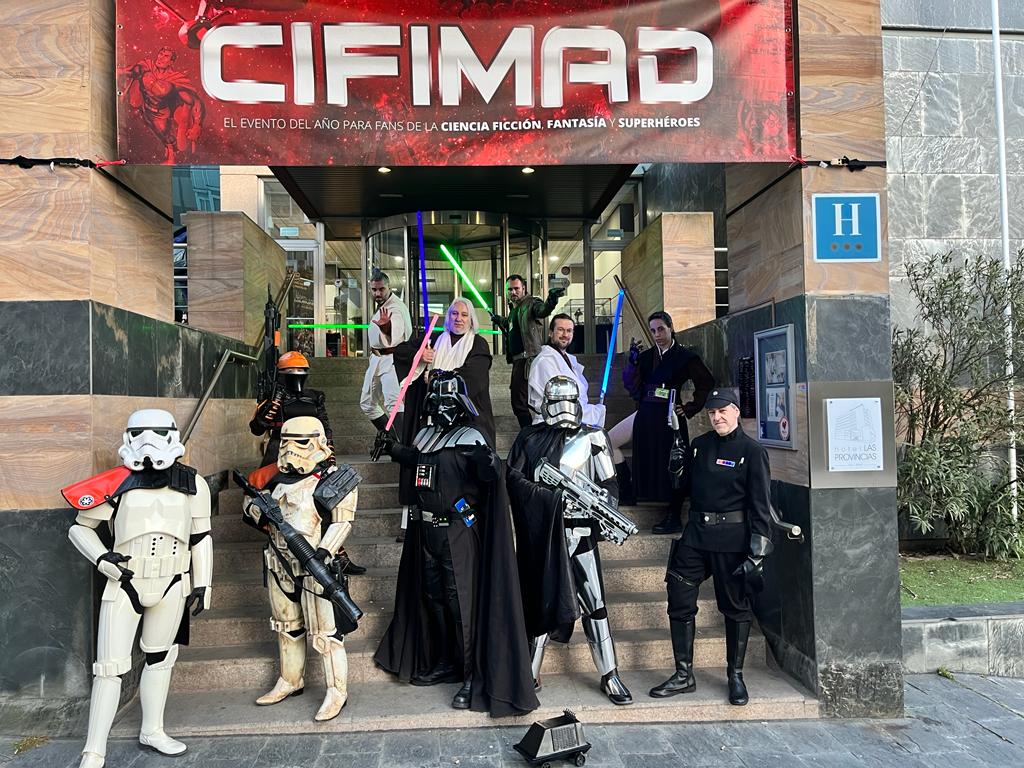 HoloRedEstelar's tweet photo. Este fin de semana hemos asistido a @CifiMad participando en el evento
#starwarsfan #starwars #holoredestelarsevilla #cifimad #Madrid #eventos https://t.co/bZvjMbnDZp