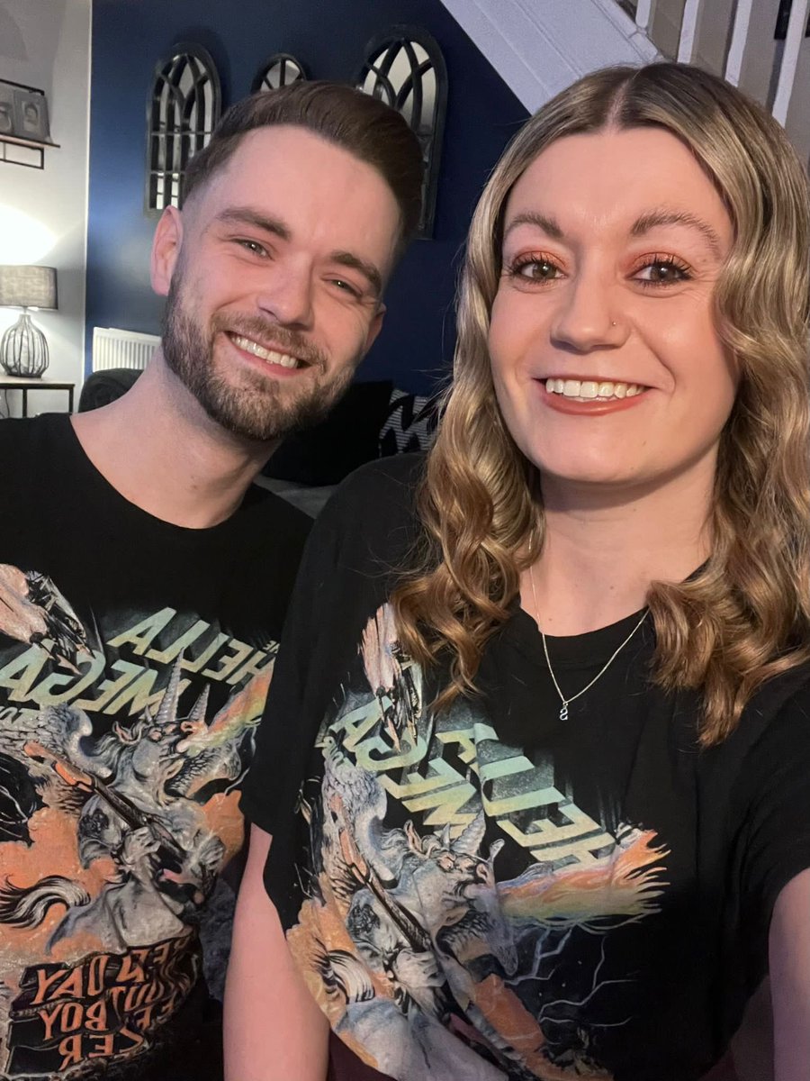 etha_94's tweet photo. #twinning #spiders #hull #hellamega #falloutboy #GreenDay https://t.co/78DBFnWjDM