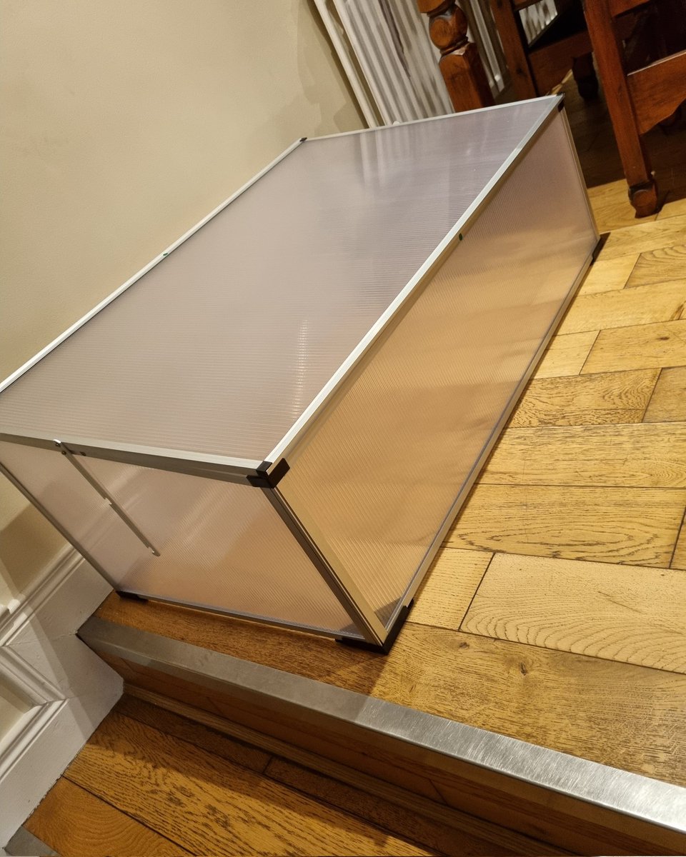 flahertycom's tweet image. Koogs assembled my new #ColdFrame while i was at the football! 
I am inordinately chuffed this night @ZMcCullough_UUP
 🌱😀 🤣
#GardeningTwitter #GardeningNews 
#GrowYourOwnFood