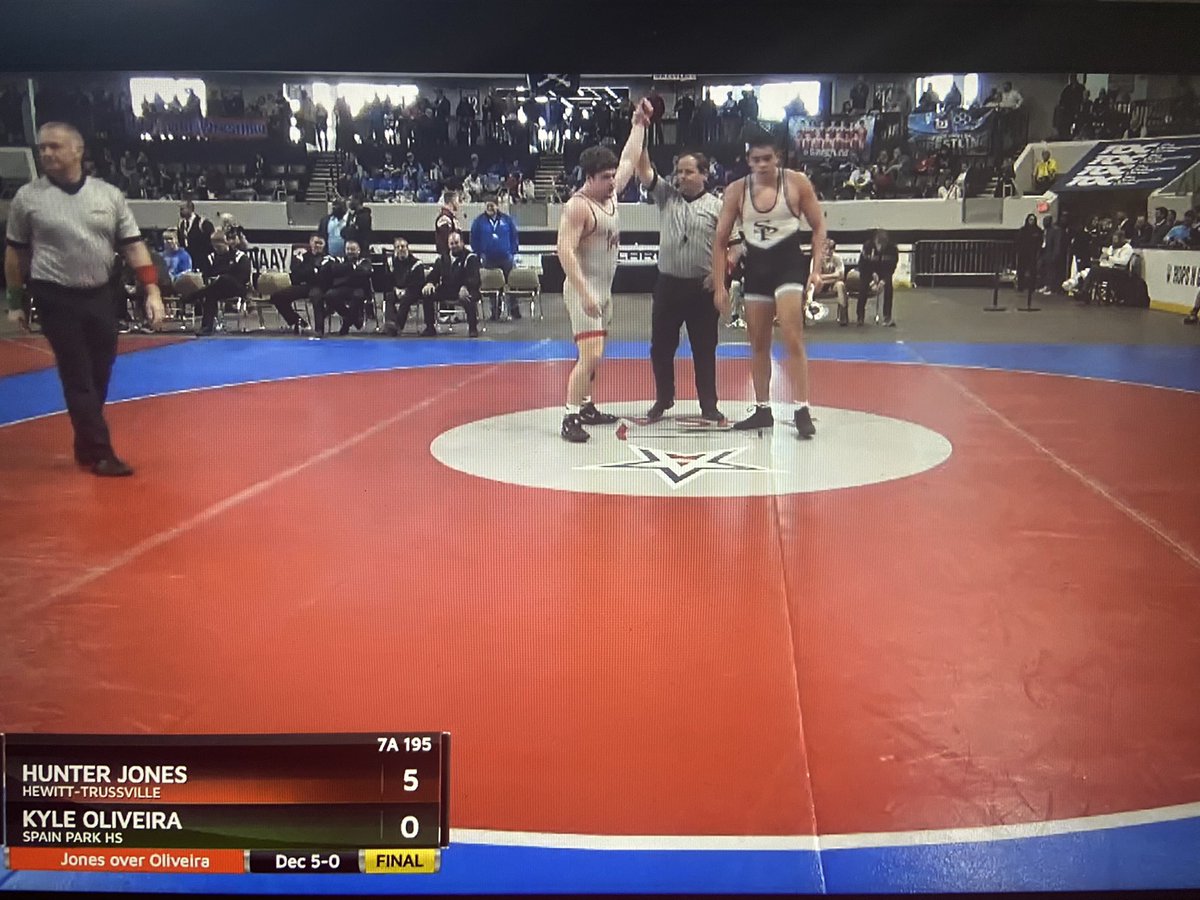 Back to back to back !!! Congratulations <a href="/hunterjones_01/">Hunter Jones</a> !!! 
3 time state champ.